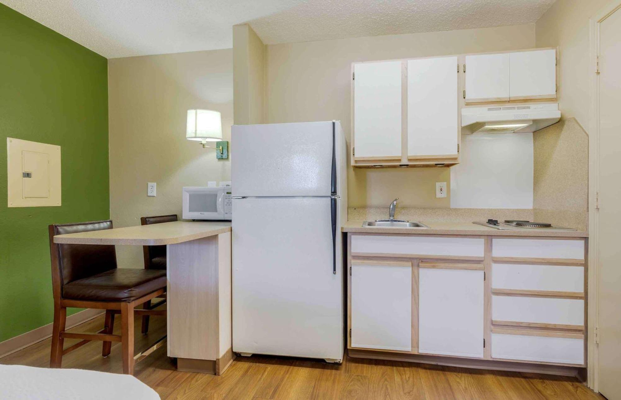 Extended Stay America Select Suites - Denver - Cherry Creek Exterior photo
