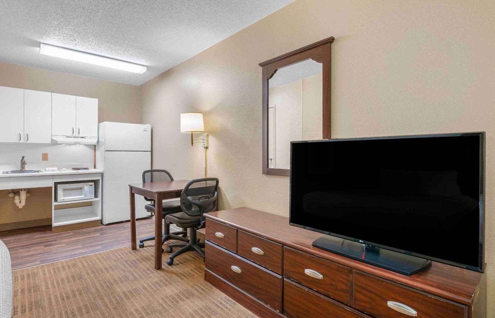 Extended Stay America Select Suites - Denver - Cherry Creek Exterior photo